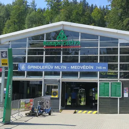 Medvedin 87 Appartamento